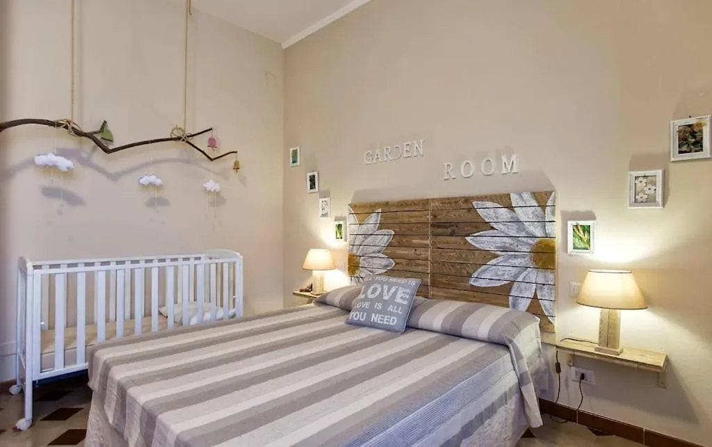 Villa Emanuel: Alghero Seaside Retreat with Private Pool