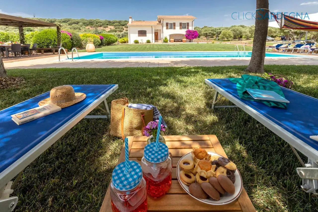 Villa Emanuel: Alghero Seaside Retreat with Private Pool