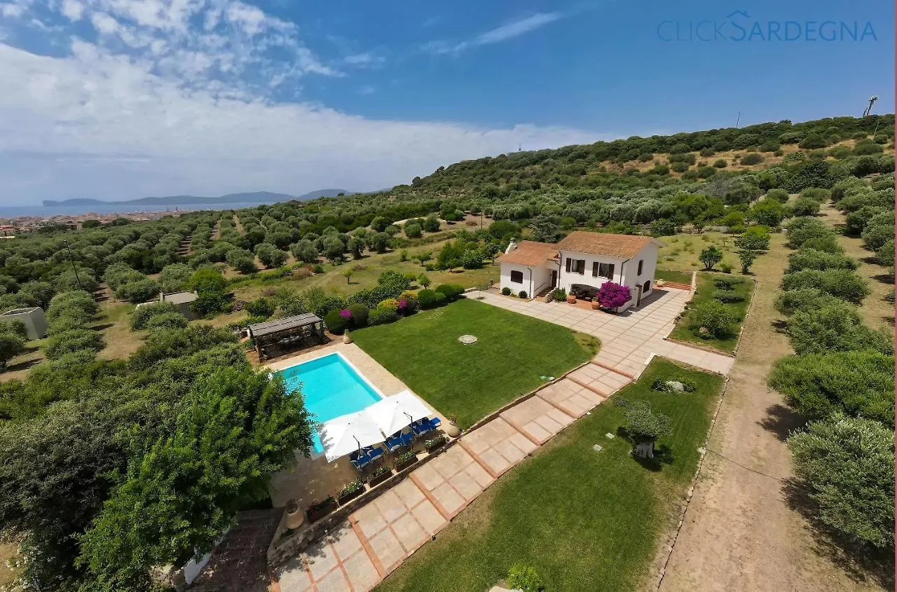Villa Emanuel: Alghero Seaside Retreat with Private Pool