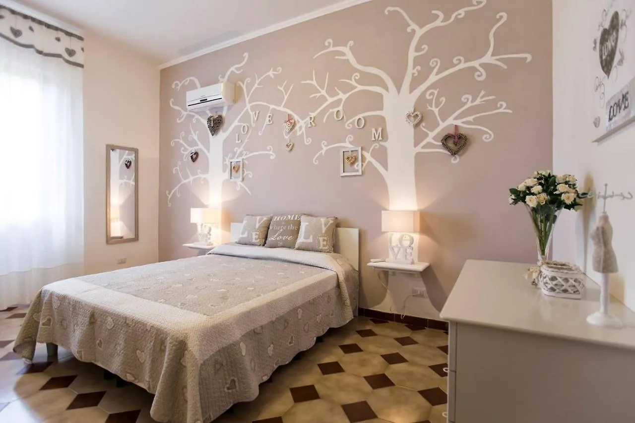 Villa Emanuel: Alghero Seaside Retreat with Private Pool Italy