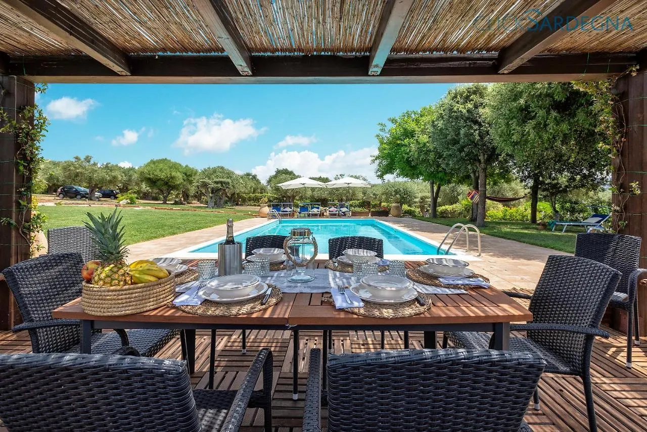 Villa Emanuel: Alghero Seaside Retreat with Private Pool 0*,