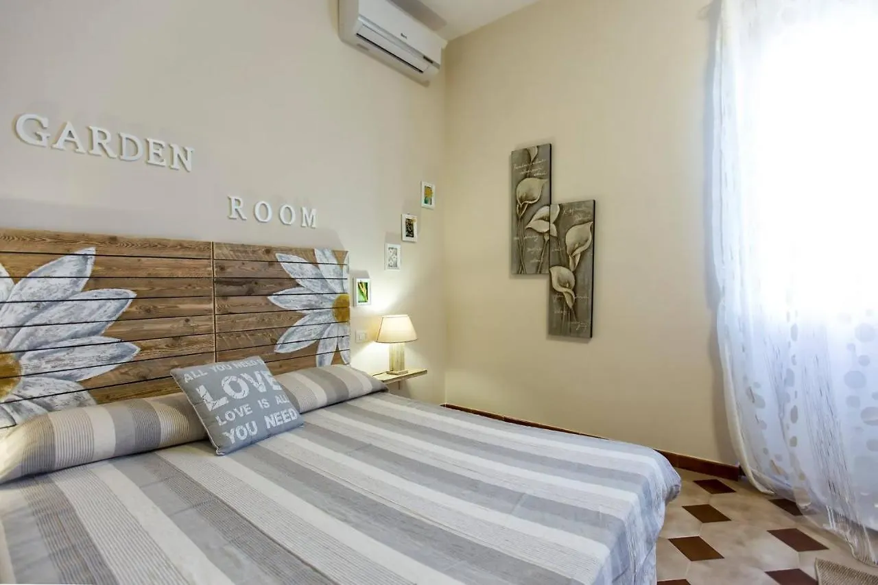 Villa Emanuel: Alghero Seaside Retreat with Private Pool 0*,